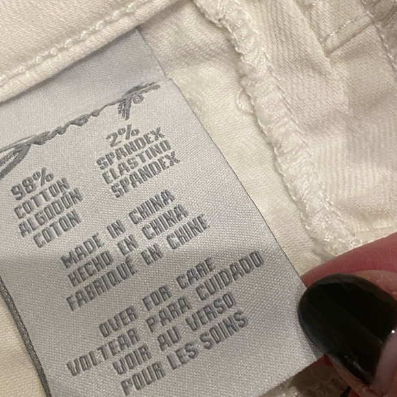 Seven White Capri Crop Pants Embroidered Stitched Side Southwest Women's Size 10 - Picture 5 of 6